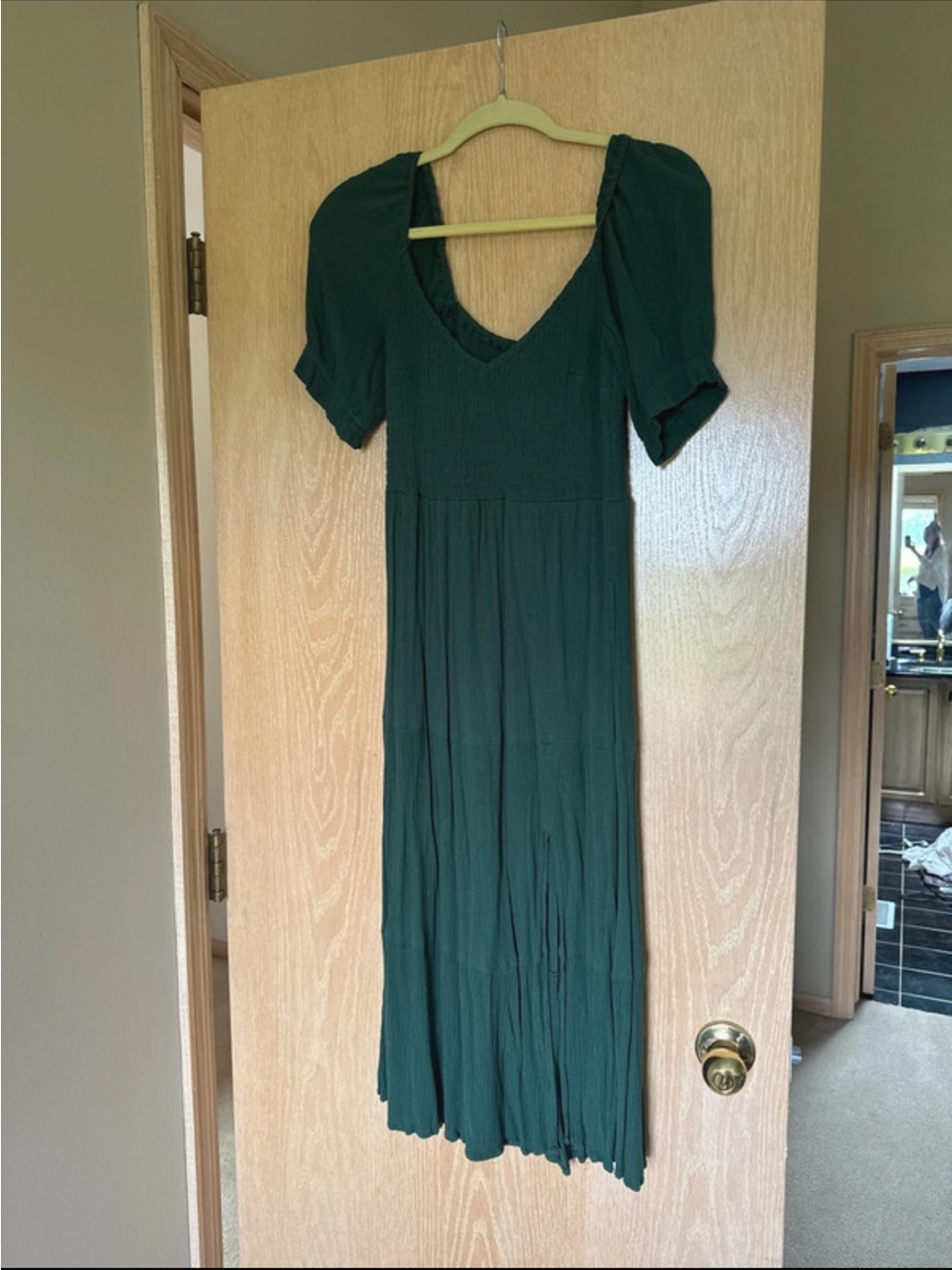 Abercrombie & Fitch Forest Green V-Neck Puff Sleeve Midi Dress